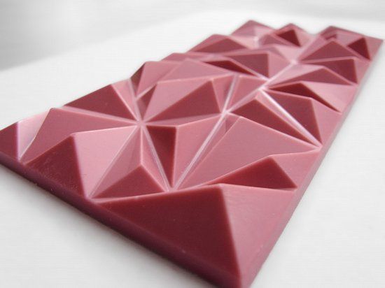  Плитка шоколада Ruby с ореховой меренгой